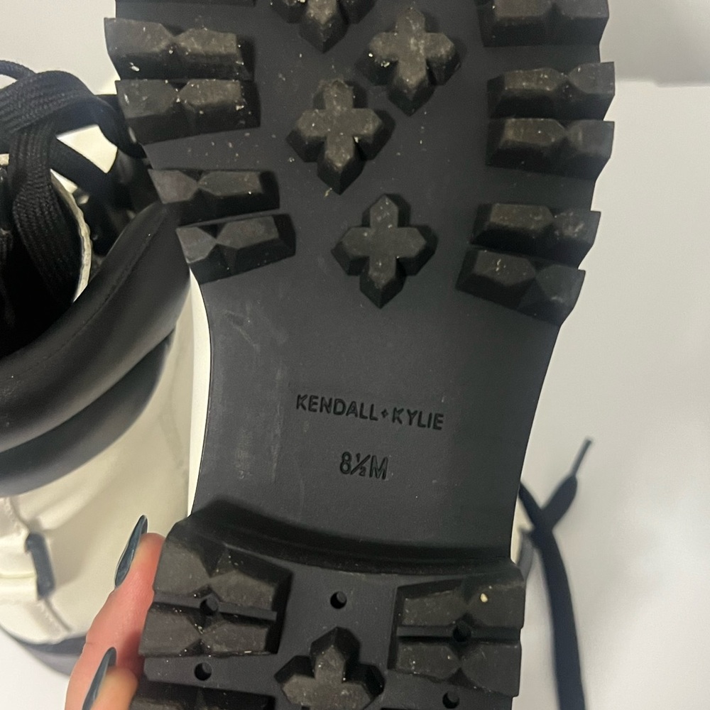 White K&K boot. - Picture 3 of 3
